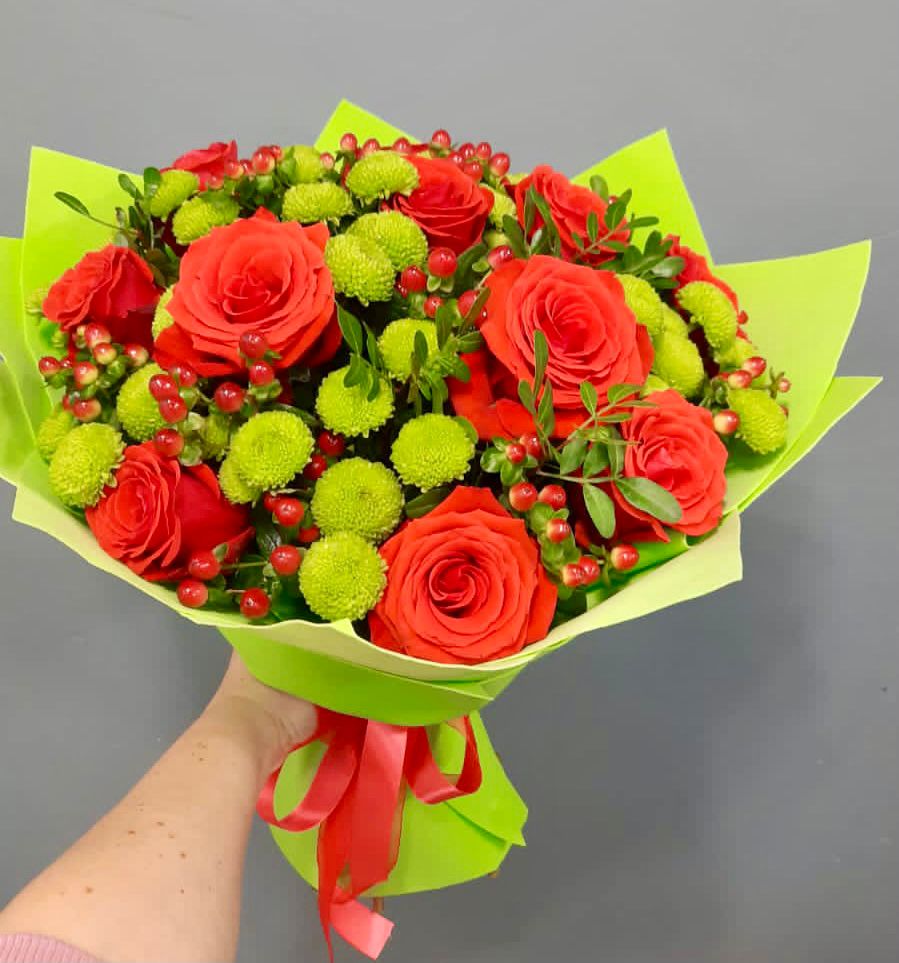 Букет цветов из: Хризантемы и Розы в Константиновске