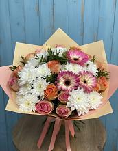 Букет цветов из:  Розы, Герберы и Хризантемы в Константиновске