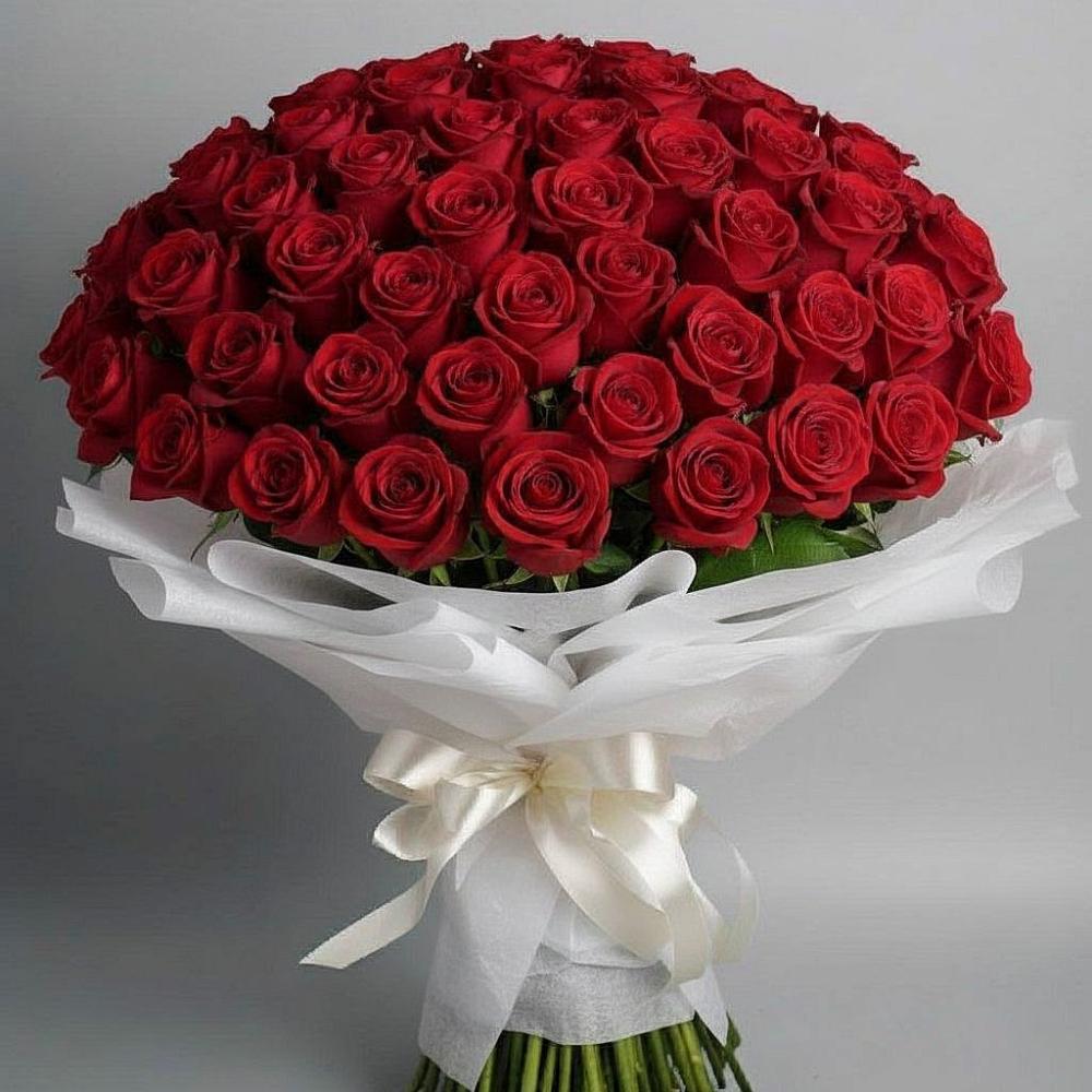 Букет 101 Красная роза Блэк Мэджик в Константиновске