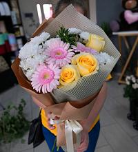 Букет цветов из:  Герберы, Розы и Хризантемы #REPLACE_PRED# Константиновске