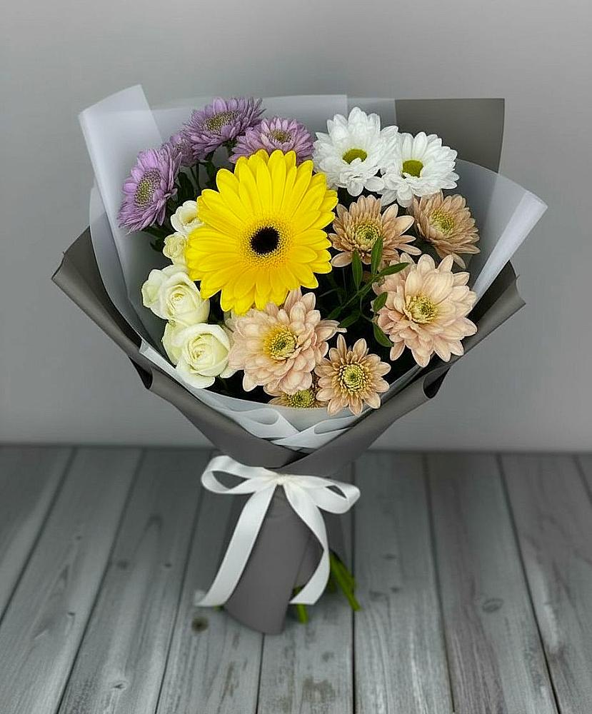 Букет цветов из: Розы, Герберы и Хризантемы в Константиновске