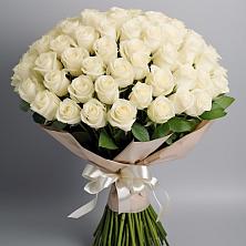 Букет 101 беля роза Белоснежка в Константиновске