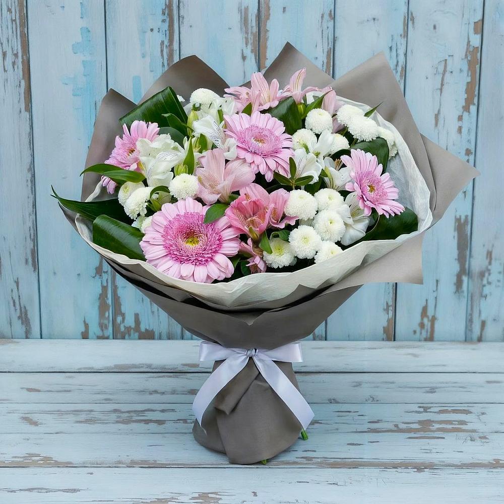Букет цветов из: Герберы, Альстромерии и Хризантемы в Константиновске