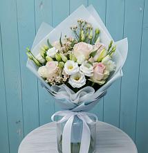 Букет цветов из:  Розы и Лизиантусы в Константиновске