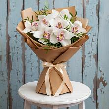 Букет цветов из:  Орхидеи и Розы в Константиновске