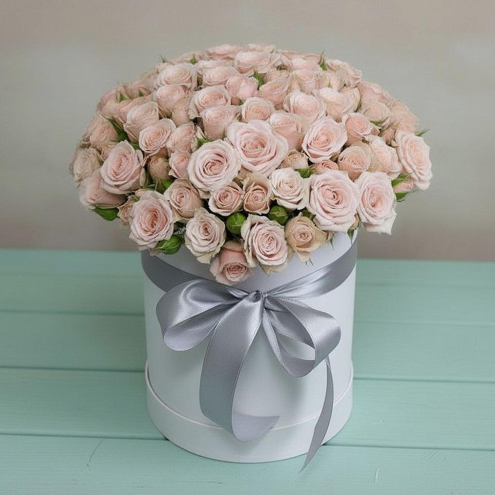 Цветочная композиция из Розы в шляпной коробке в Константиновске